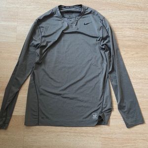 Nike Fitted Long Sleeve